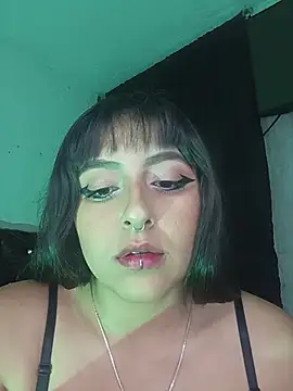 Caritolll stripchat live cam model