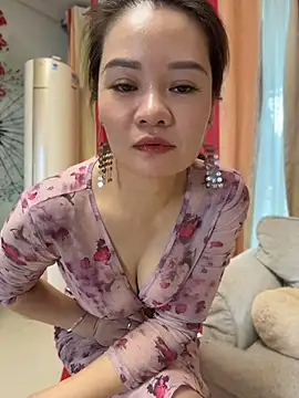 tiantian8888 stripchat live cam model