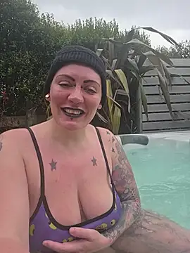 PinkTheHawk stripchat live cam model