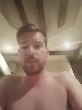 Floppy44 stripchat live cam model
