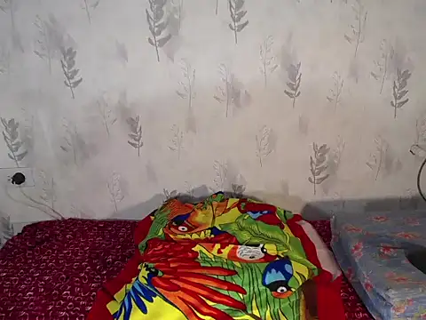 KeysyCFire stripchat live cam model