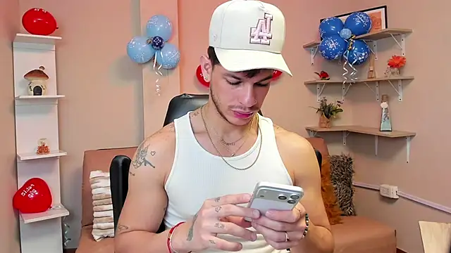 _Juan023_ stripchat live cam model