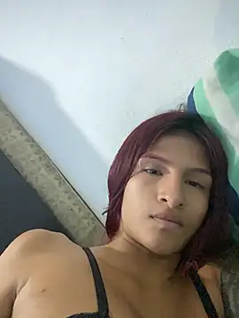 xiiomyy stripchat live cam model