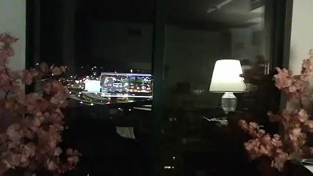 mikey-s-cort stripchat live cam model