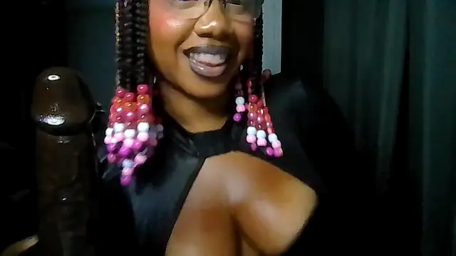 goddessdaisysky stripchat live cam model