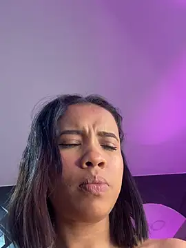 samiacooper25 stripchat live cam model