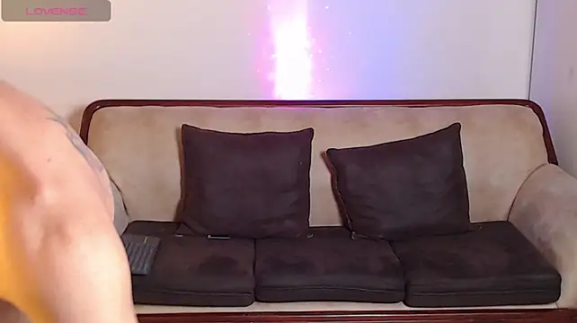 SpicyBoys_X stripchat live cam model