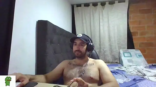 coolfriki stripchat live cam model