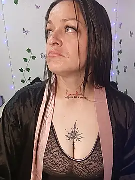 Isa_bluee stripchat live cam model