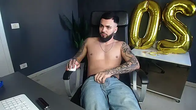 OscarWillss stripchat live cam model