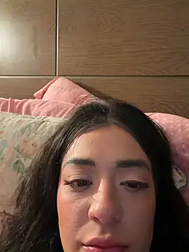 Tunoviafavorita stripchat live cam model