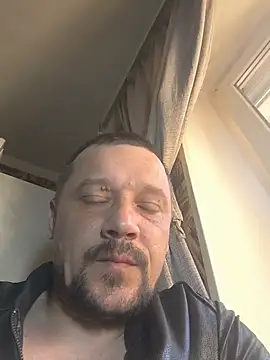DanielOhCool stripchat live cam model