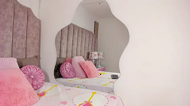 SammyGirlTS stripchat live cam model
