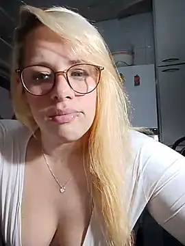 Bellatriz-horse stripchat live cam model
