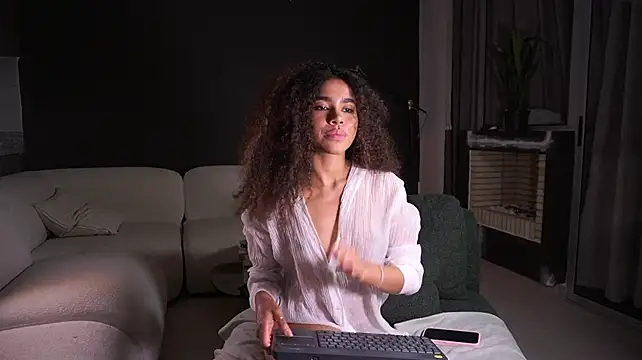paulacora100 stripchat live cam model