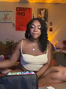 KimmyKiwi stripchat live cam model