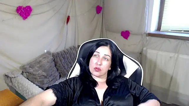 JillStevens stripchat live cam model