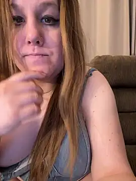 PuckBunny17 stripchat live cam model