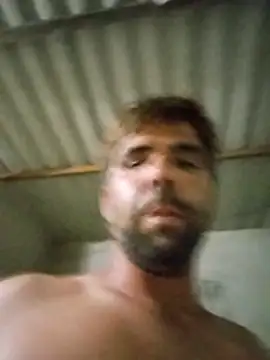 Rodrigo123hjsbdnd stripchat live cam model