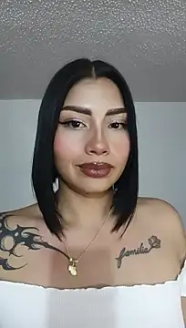 Kylie_brazt stripchat live cam model