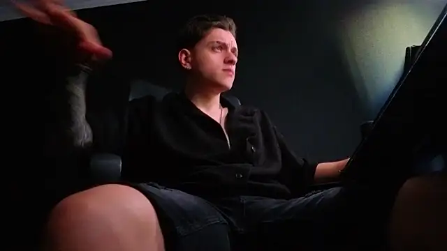 FelixStarkk stripchat live cam model