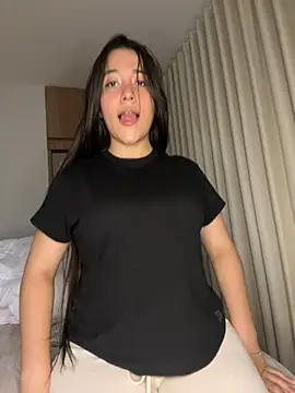 Nhefertary stripchat live cam model