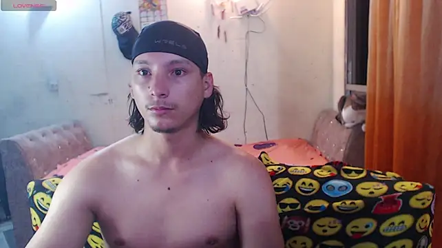MrKingsaintx stripchat live cam model