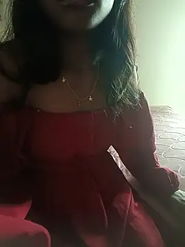 MysticDiya stripchat live cam model