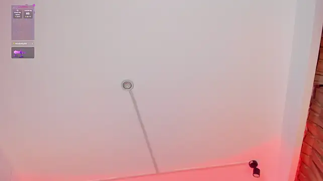 Camila_Pietri stripchat live cam model