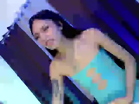tight_cecilia69 stripchat live cam model