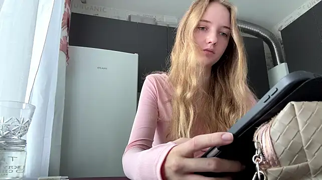 LuiseFurbeck stripchat live cam model