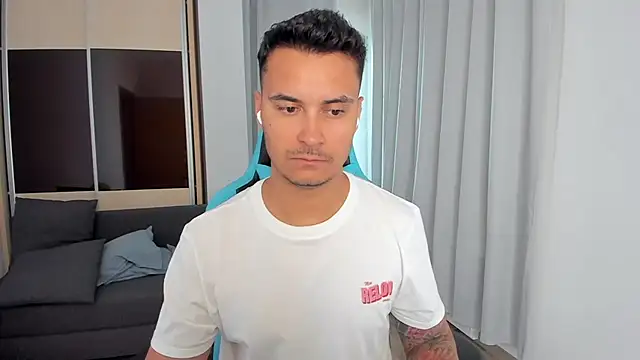 MatMalonne stripchat live cam model