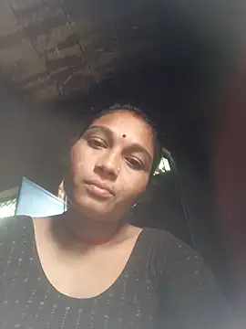 Aaradhyahot05 stripchat live cam model