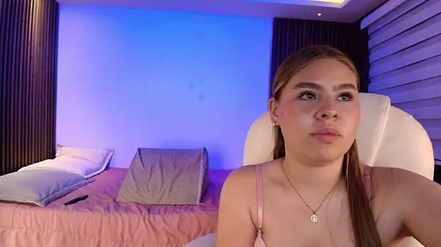sophie_bloom9 stripchat live cam model