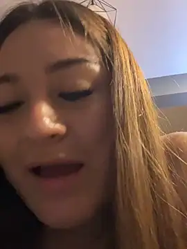 LuceroRm stripchat live cam model
