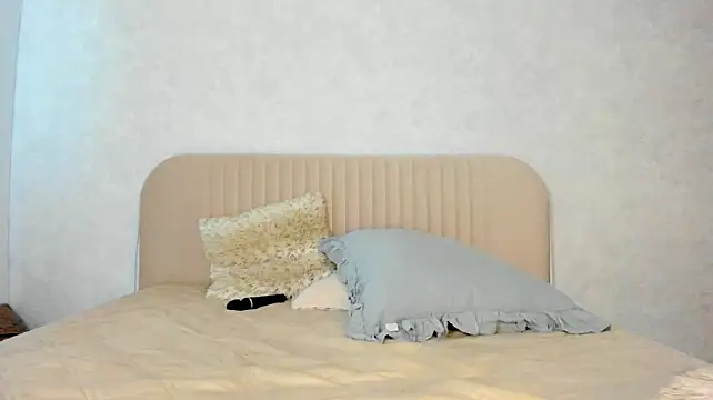 crystalnut stripchat live cam model