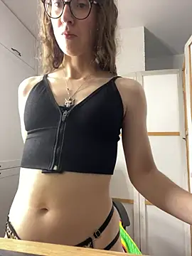 MartiniiSelenna stripchat live cam model