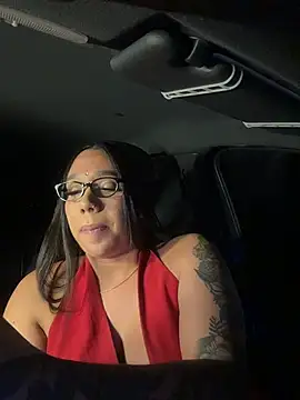 BitchySalome stripchat live cam model