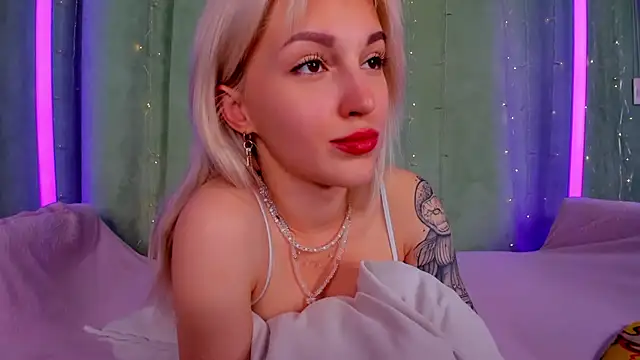 LisaFoxyMe stripchat live cam model