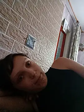 Ponka2011 stripchat live cam model