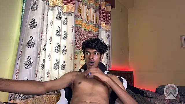 GunSlay stripchat live cam model