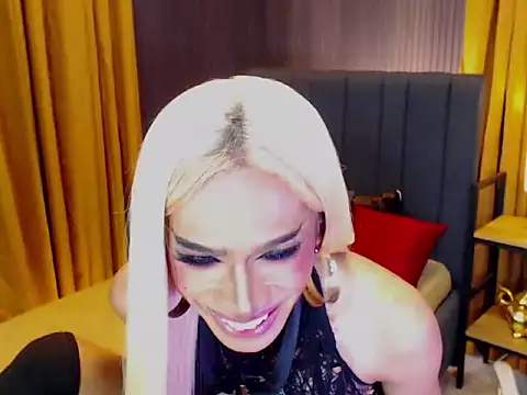 KieraLee stripchat live cam model
