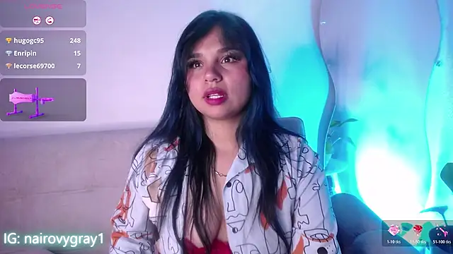 nairovyx stripchat live cam model
