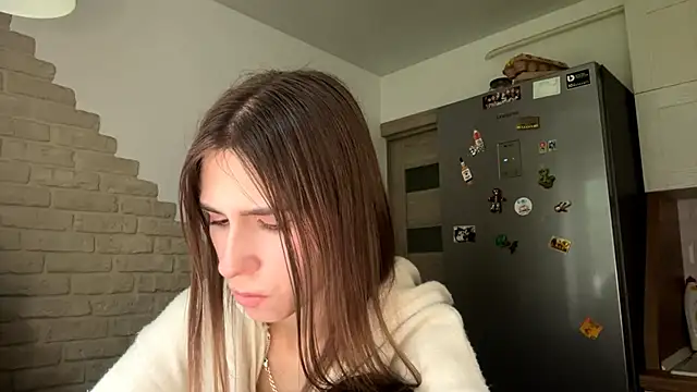ZaraGuyette stripchat live cam model