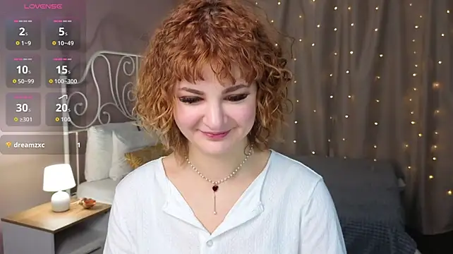 Kira__Fluffy stripchat live cam model