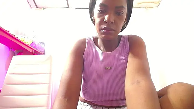 naughtyavaa stripchat live cam model