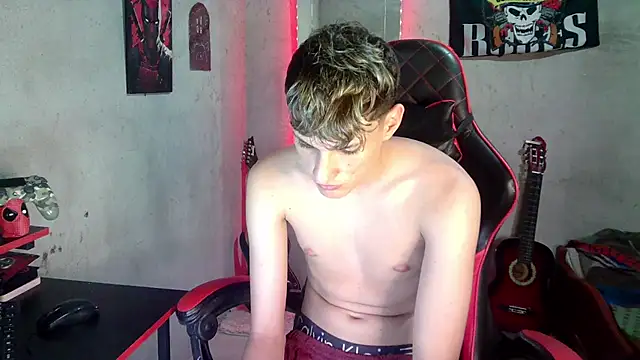 flaquito_junior stripchat live cam model