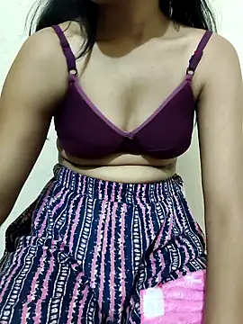SWEETY_LADKI stripchat live cam model