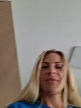 Luna_Veil stripchat live cam model
