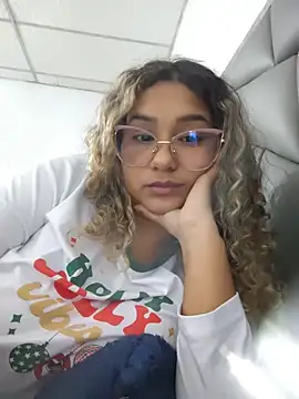 BrendaGirs stripchat live cam model